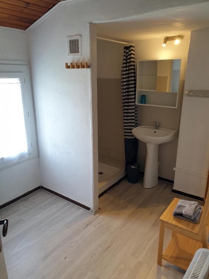 Appartement 62 M2 1Er Etage Avec Jardin Au Rdc Saint-Génis Eksteriør billede